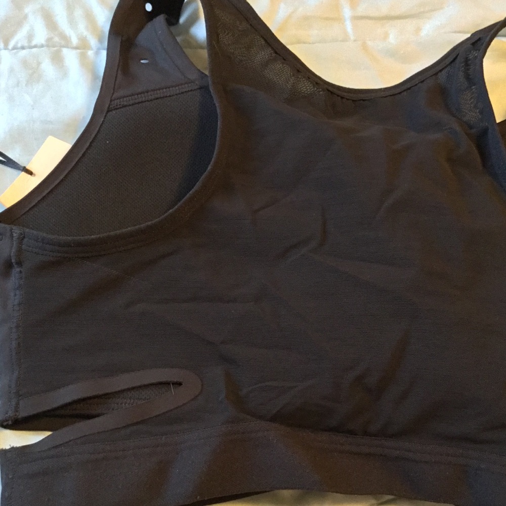 Sports bra - Picture 2 of 3